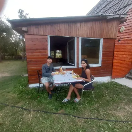 Bujtina 2 Guest house Valbone