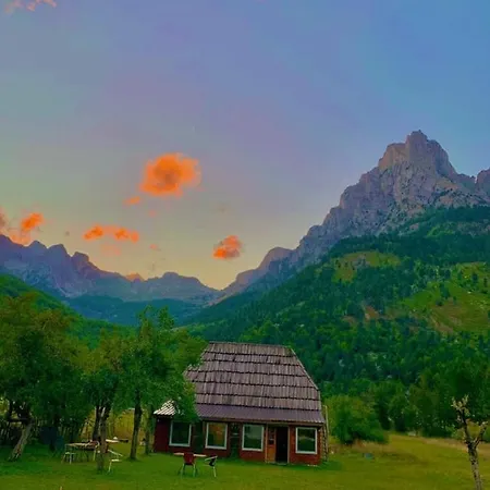 Bujtina 2 Guest house Valbone
