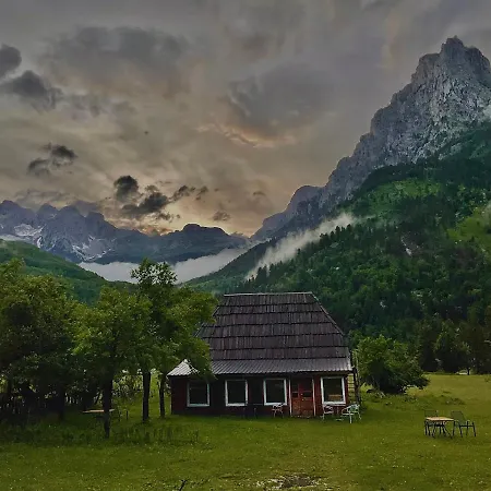Guest house Bujtina 2 *