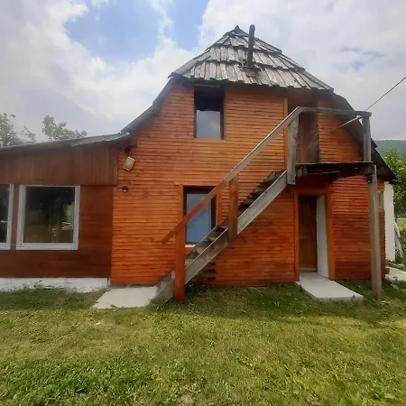 Bujtina 2 Guest house