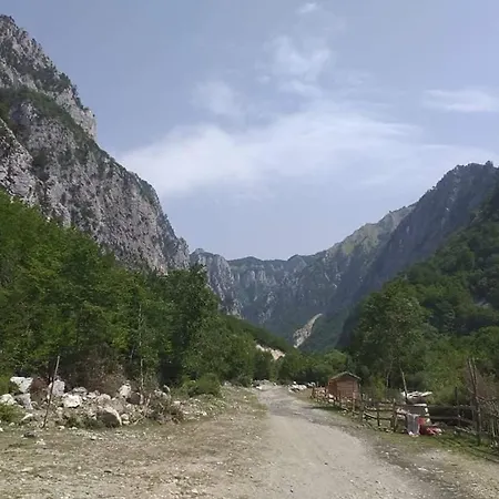 Guest house Bujtina 2
