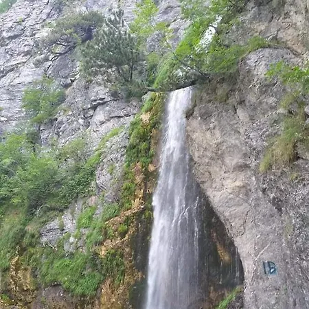 Bujtina 2 Guest house Valbone
